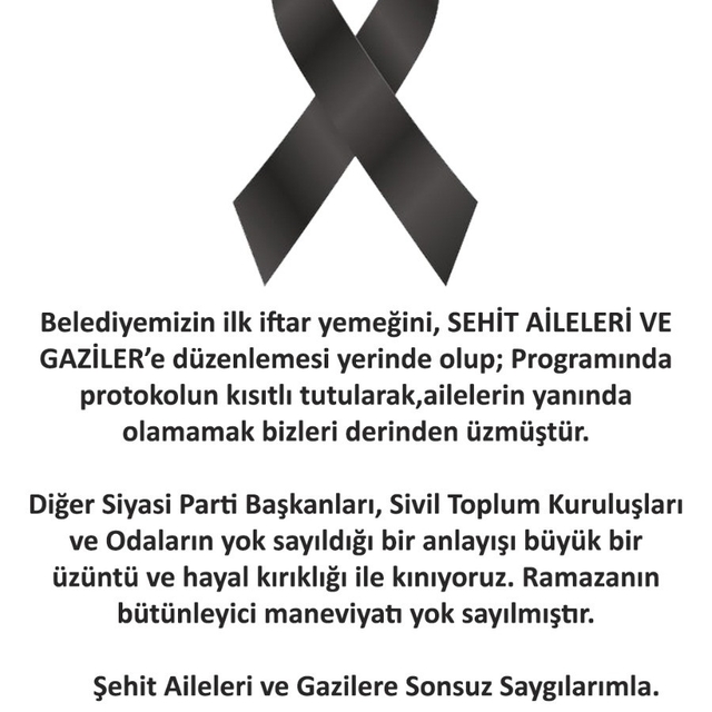 Siyasi parti başkanlarından Adem Şengül'e 'protokol' tepkisi