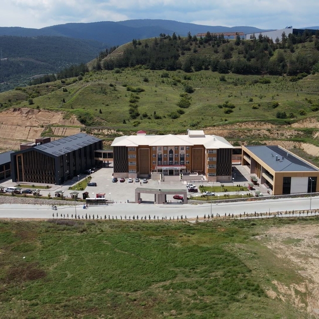 YÖK Başkanı Özvar: OSB-MYO modeli 21 üniversitede 22 MYO'ya ulaştı