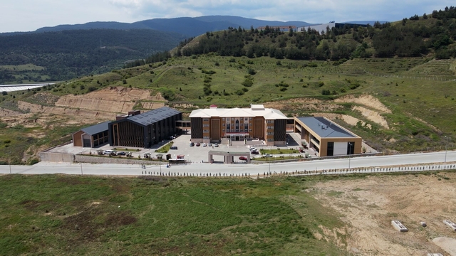 YÖK Başkanı Özvar: OSB-MYO modeli 21 üniversitede 22 MYO'ya ulaştı