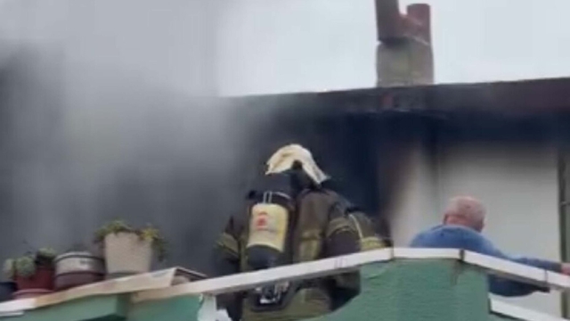 İzmir'de ev yangını: 1 ölü, 1 yaralı