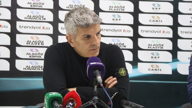 Iğdır FK - Esenler Erokspor maçının ardından
Iğdır FK Teknik Direktörü Koçak: "Tribünlere özür borçluyuz"
Esenler Erokspor Teknik Direktörü Özköylü: "Planladığımızı sahaya yansıttık"