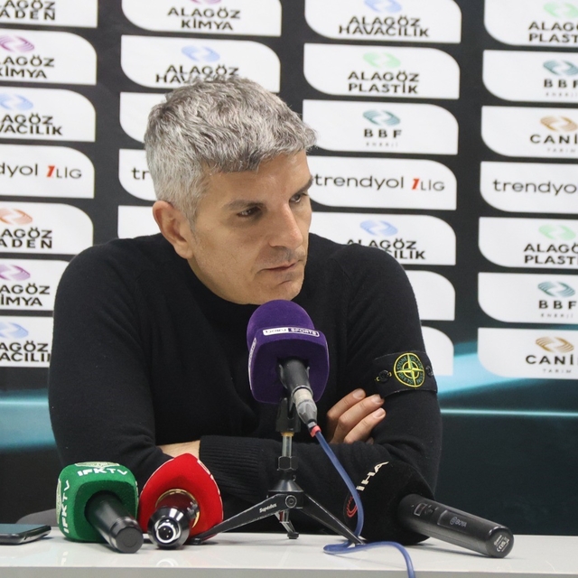 Iğdır FK - Esenler Erokspor maçının ardından
Iğdır FK Teknik Direktörü Koça...