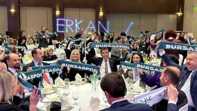 Başkan Aydın'ın Bursaspor sevdası sınırları aştı
Balkanlar'da Bursaspor'a güçlü destek