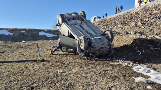 Van'da trafik kazası: 3 yaralı