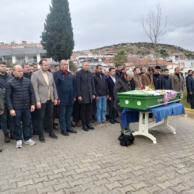 Küçük Öykü, gözyaşları içinde son yolculuğuna uğurlandı