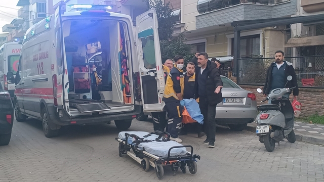 Manisa'daki şüpheli ölümde sır perdesi aralanıyor
Cam balkonu yapan 2 usta gözaltına alındı
Gözaltına alınan 2 şüpheli adli kontrolle serbest bırakıldı