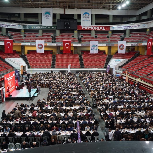 AK Parti Kayseri İl Başkanlığı Ramazan'da sahada