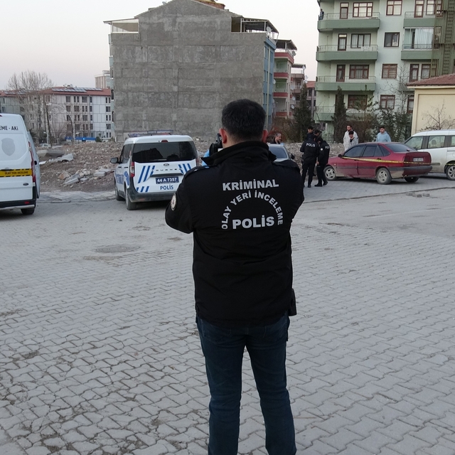 Malatya'da bıçaklı kavga: 2 yaralı