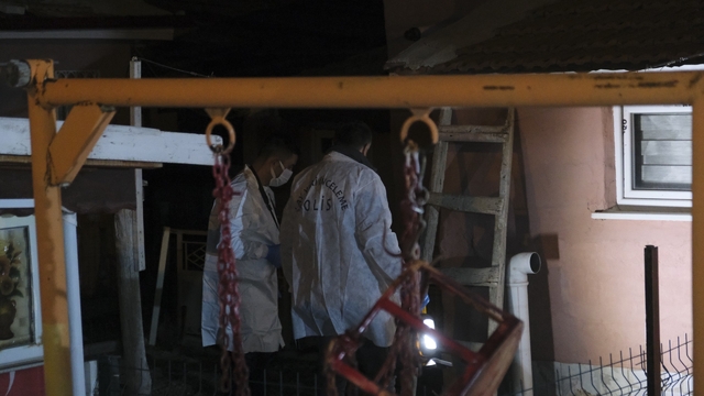 Karaman'da çatıdan düşen şahıs yaralandı