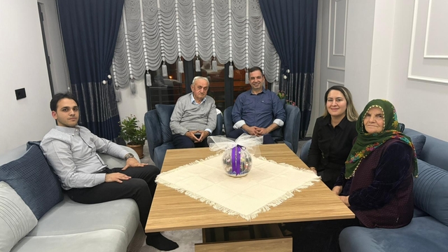 Suluova Kaymakamı Gürçam iftarda vatandaş sofrasına konuk oldu