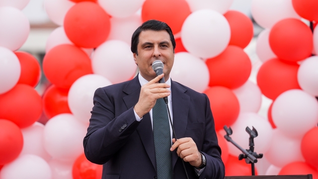 Karşıyaka Gençlik Kütüphanesi'nin temeli atıldı
Yılmaz: "Şehitkamil'i geleceğe hazırlarken en büyük gücümüz gençlerimizdir"