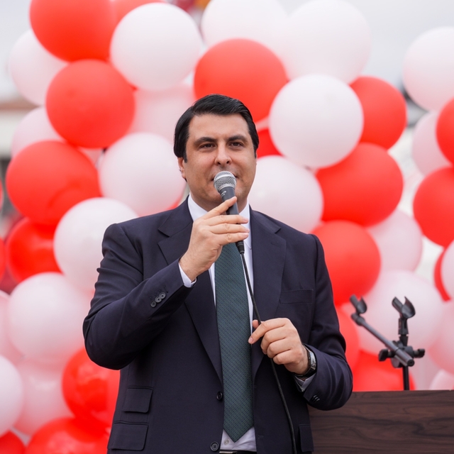 Karşıyaka Gençlik Kütüphanesi'nin temeli atıldı
Yılmaz: "Şehitkamil'i gelec...