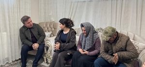 Kendi hayallerini erteledi, kardeşlerine hayat oldu
Erzincan'da hayatını ka...