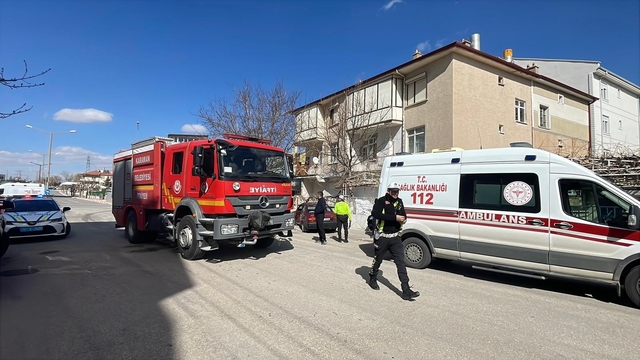 Karaman'da iki otomobil çarpıştı: 3 yaralı