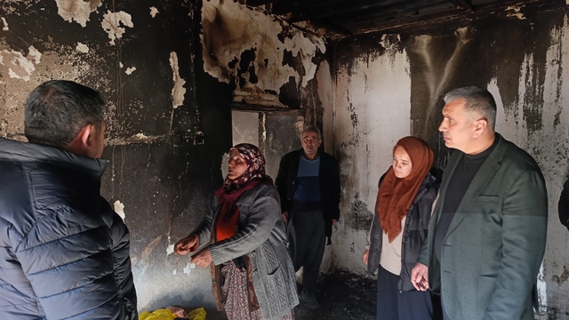 Niğde'de yangın çıkan evde inceleme yapıldı