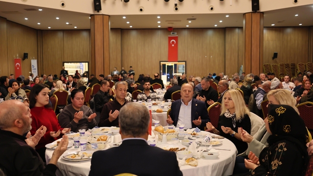 Yüreğir Belediyesi'nden şehit yakınları ve gazilere vefa iftarı