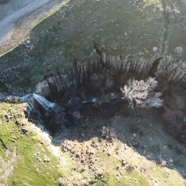 Elazığ'da 40 metre yükseklikten dökülen şelale keşfedilmeyi bekliyor