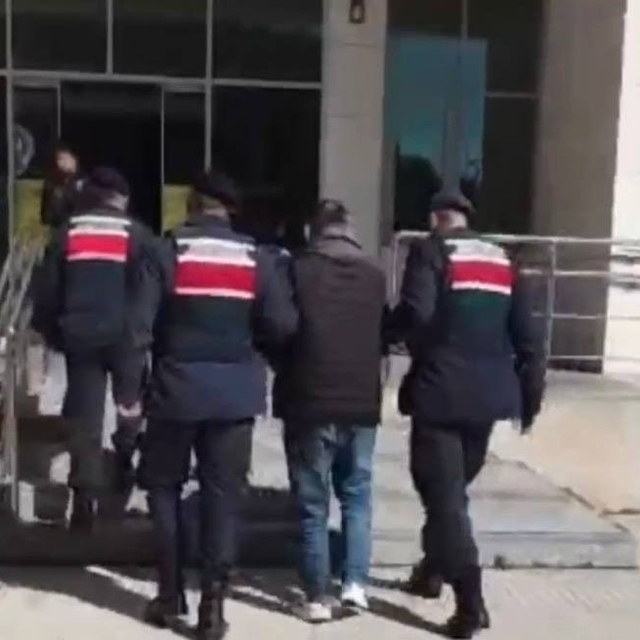 Adana'da 10 milyon 110 bin kaçak makaron ele geçirildi