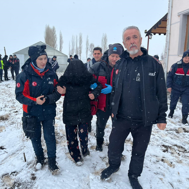 Kayıp olarak aranıyordu; 24 saat sonra serada bulundu