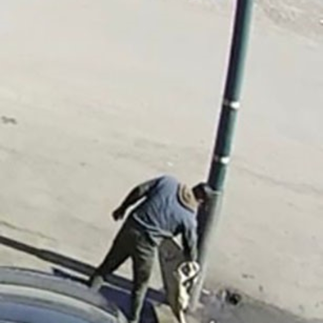 Batman'da kuruması için tamir atölyesinin önüne bırakılan parça çalındı