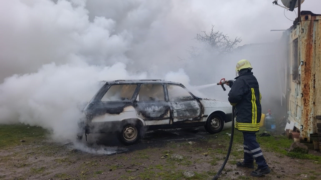 Ayvacık'ta araç yangını