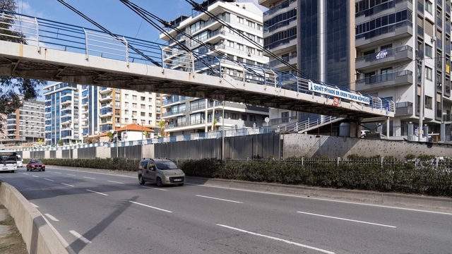 İzmir'de şehitlerin isimleri üstgeçitlerde yaşayacak