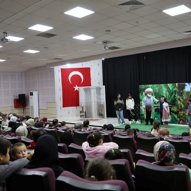 Kartepe'de çocuklar geleneksel ramazan eğlenceleriyle buluştu