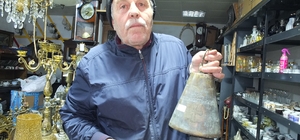 Burhaniye'de 209 yıllık deve çanı görücüye çıktı