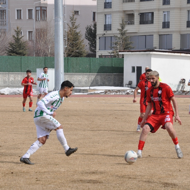 Kars 36 Spor: 2 Doğubayazıt Spor: 1