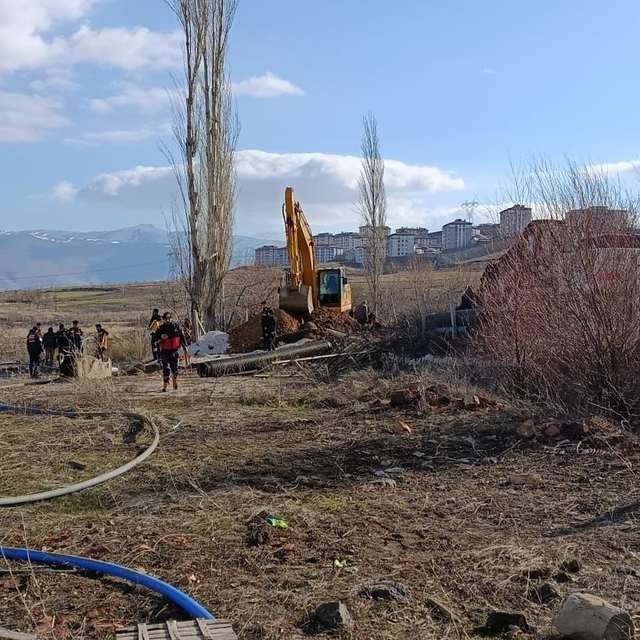 Malatya'da altyapı çalışmaları sırasında göçük; 2 yaralı