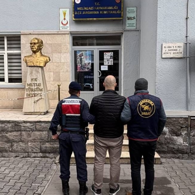 Kayseri'de hakkında 15 yıl 6 ay hapis cezası bulunan firari yakalandı