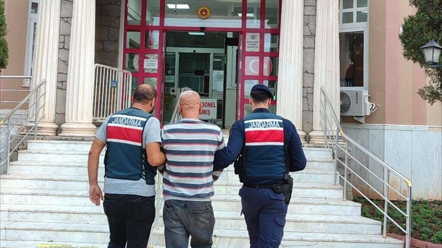 Aydın'da 9 yıl hapisle aranan hükümlü yakalandı