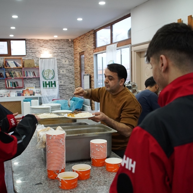 Siirt'te arama kurtarma ekipleri iftarda buluştu