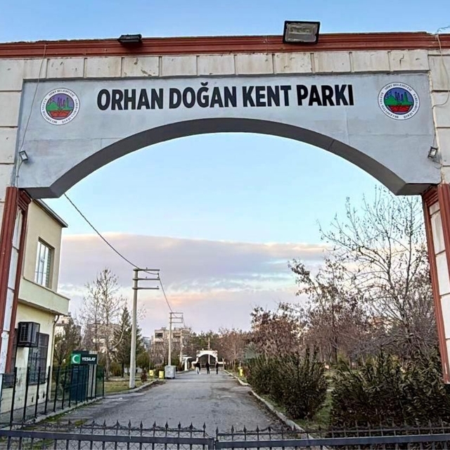 Siirt'te parkların eskiyen tabelalarının değiştirilmesine ilişkin açıklama