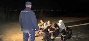 İzmir'de 30 düzensiz göçmen yakalandı