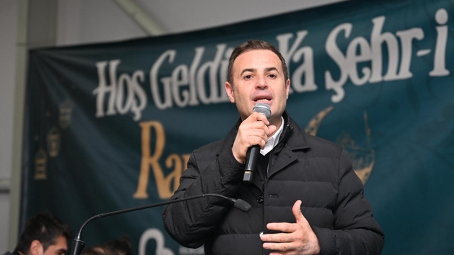 Başkan Ahmet Akın, Kepsutlularla iftar yaptı
Akın, "Balıkesir Benim Ailem derken bunu gönülden inanarak söylüyorum"