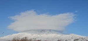 Süphan Dağı semalarında mercek bulutu oluştu