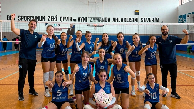 Aydın Büyükşehir Belediyespor Midi Takımı namağlup şampiyon oldu