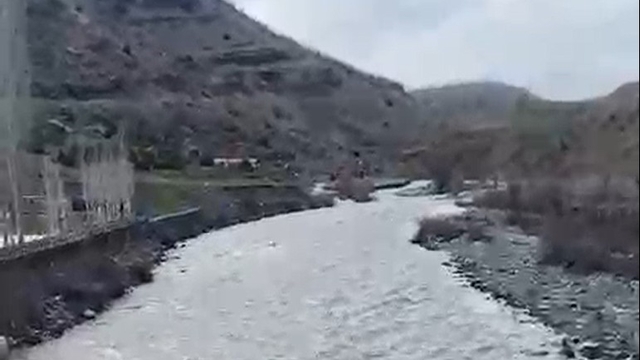 Diyarbakır'da yağışların ardından Şakirhan Çayı yeniden hayat buldu