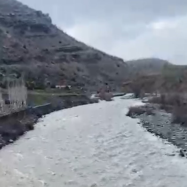 Diyarbakır'da yağışların ardından Şakirhan Çayı yeniden hayat buldu