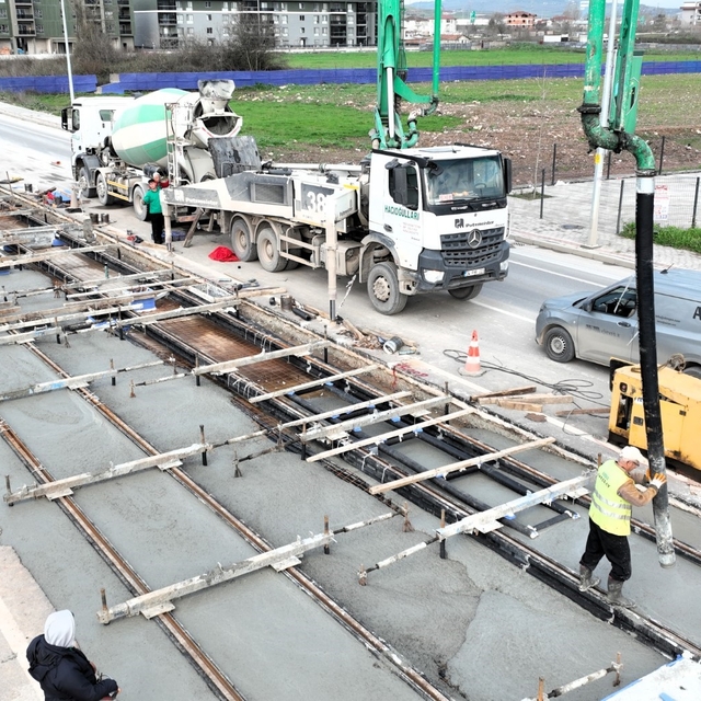 2025'te 19 milyon yolcu taşındı, raylar Kartepe'ye uzuyor