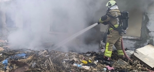 Samandağ'da metruk bina yangını