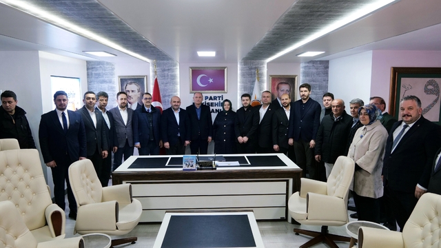 AK Parti Genel Başkan Vekili Efkan Âlâ, Eskişehir teşkilatı ile buluştu