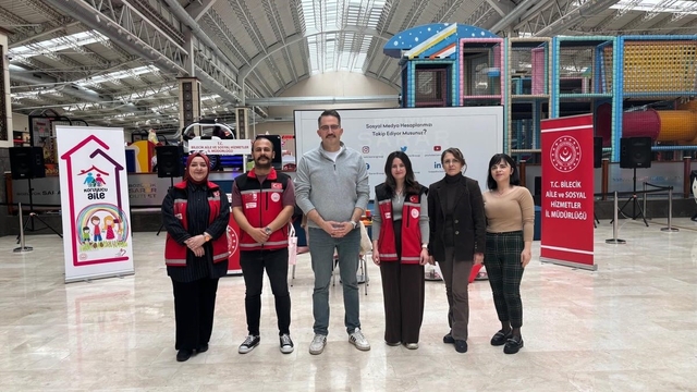 Bilecik'te çocuklar için renkli farkındalık etkinliği