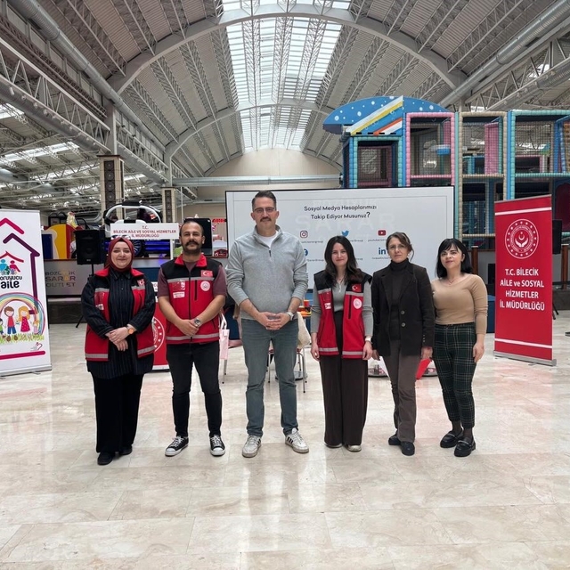 Bilecik'te çocuklar için renkli farkındalık etkinliği