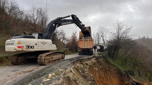 Heyelanlı bölgede çalışma yapıldı