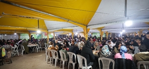 Şahin, vatandaşlarla iftarda buluştu