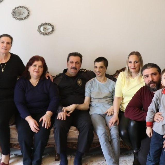 Kütahya İl Emniyet Müdürlüğü'nden özel ihtiyaçlı bireye anlamlı ziyaret