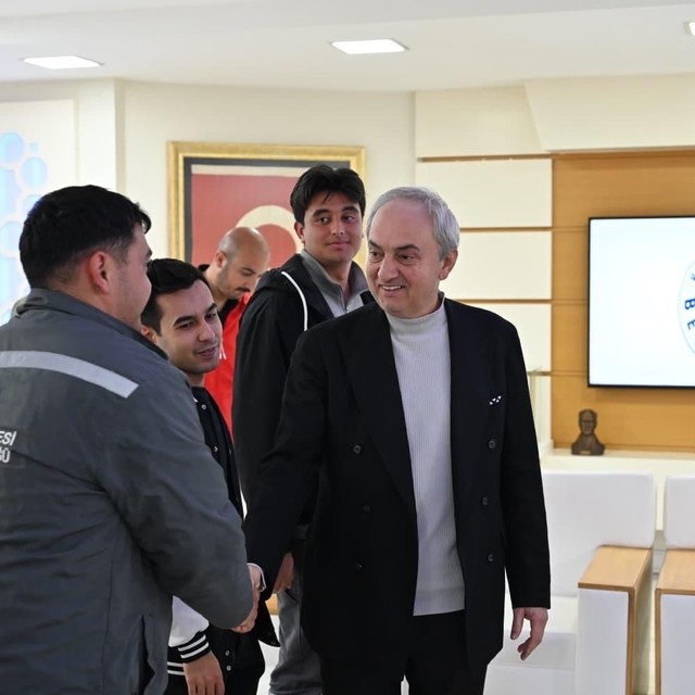 Kocagöz'den belediyedeki sezonluk işçilere daimi iş müjdesi