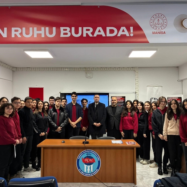 Gençlere 'Bilişim suçları' uyarısı